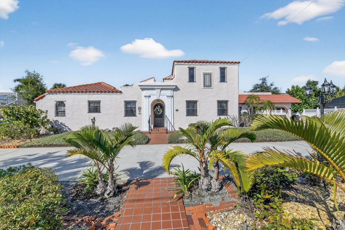 328 Sorrento St, Venice, FL 34285