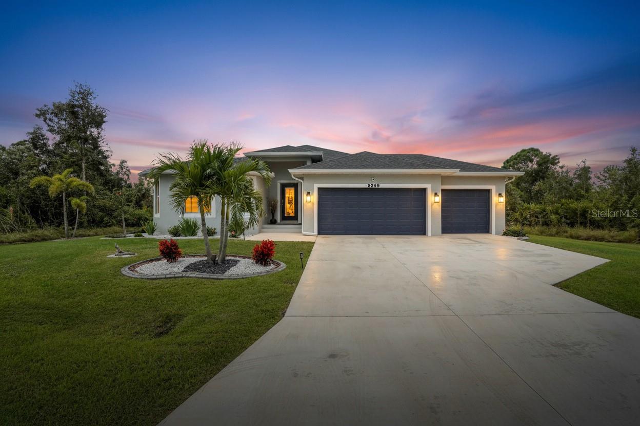 8249 Dittmar St, Port Charlotte, FL 33981