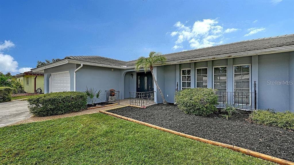 7440 Blaine Way, Sarasota, FL 34231