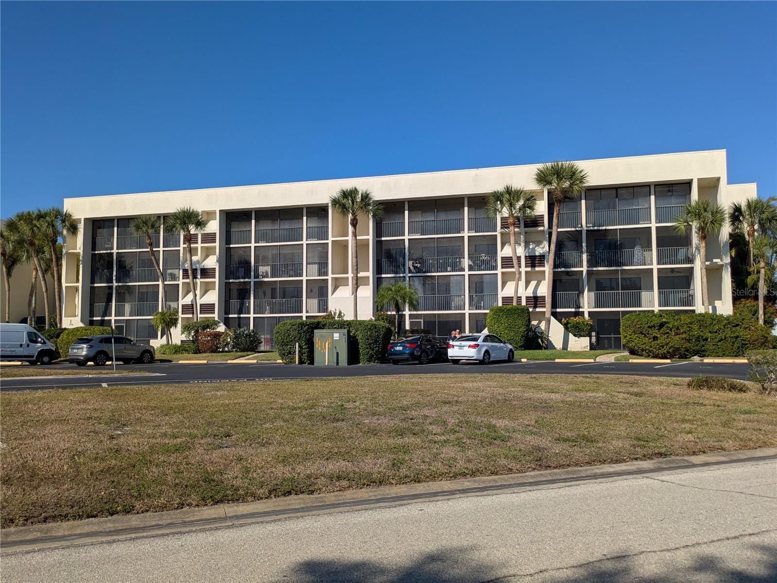 6114 43rd St W #106e, Bradenton, FL 34210