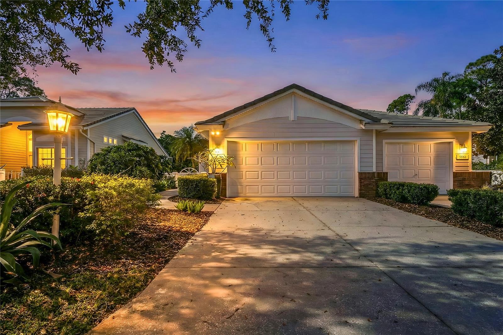 7608 Whitebridge Gln, University Park, FL 34201