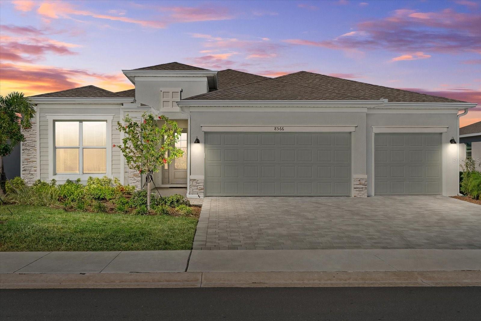 8566 Saint Kitts Cir, Englewood, FL 34224