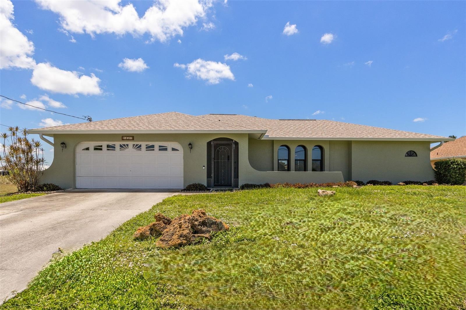 132 Sw 34th Ln, Cape Coral, FL 33914