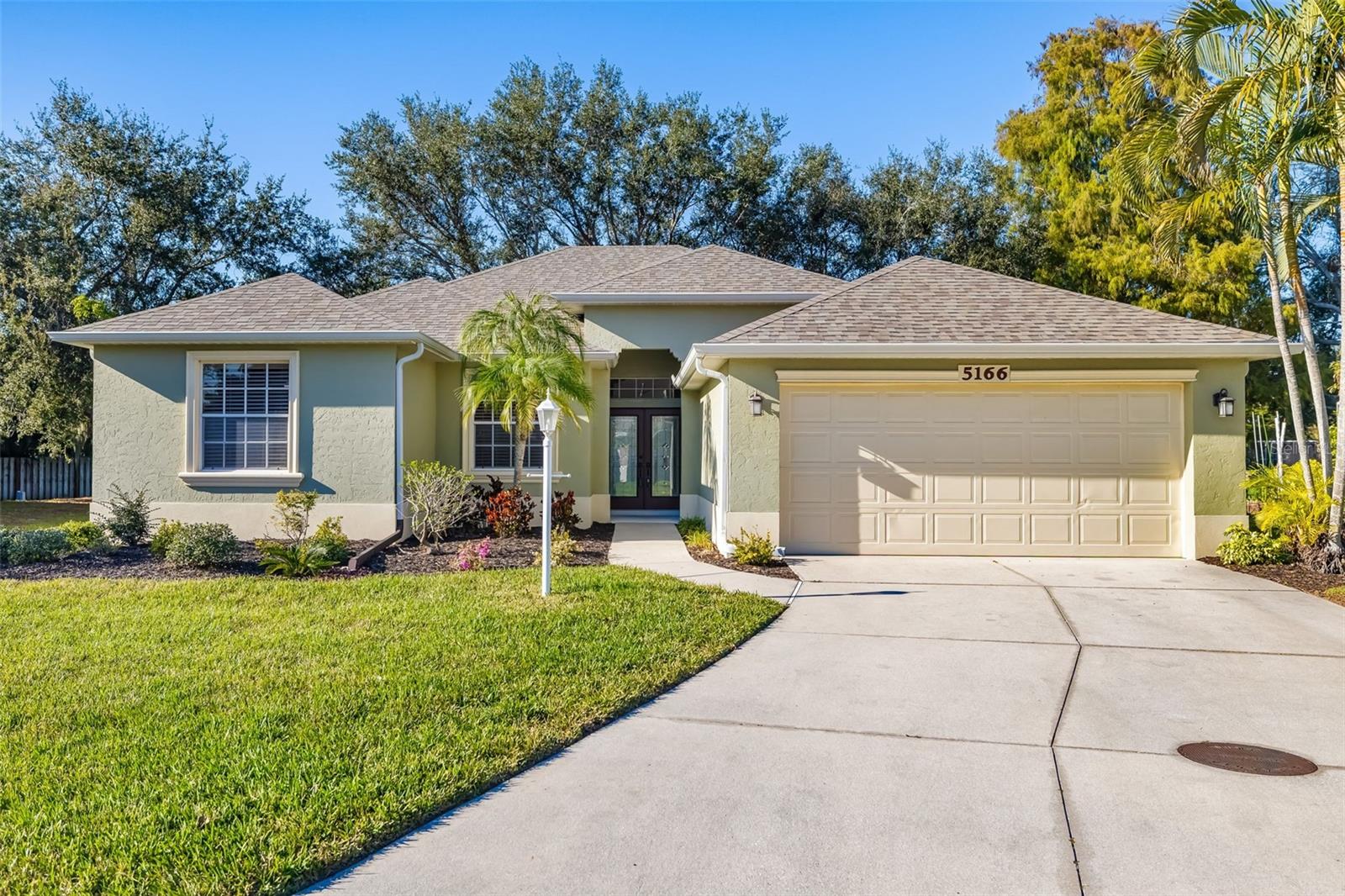 5166 Magnolia Pond Dr, Sarasota, FL 34233