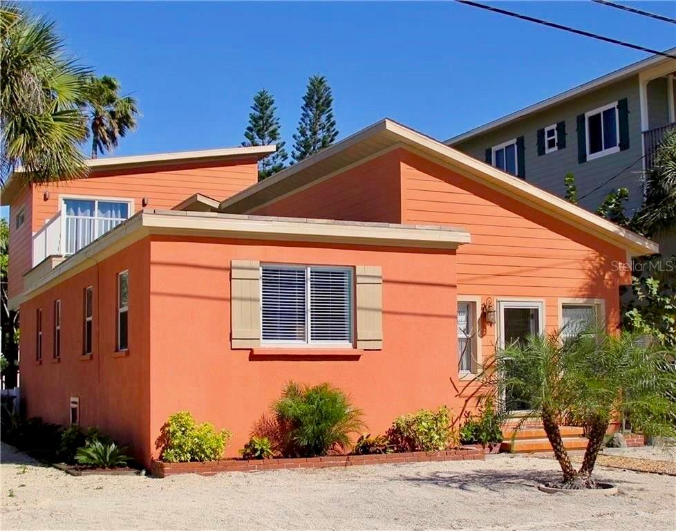 2219 Avenue C, Bradenton Beach, FL 34217