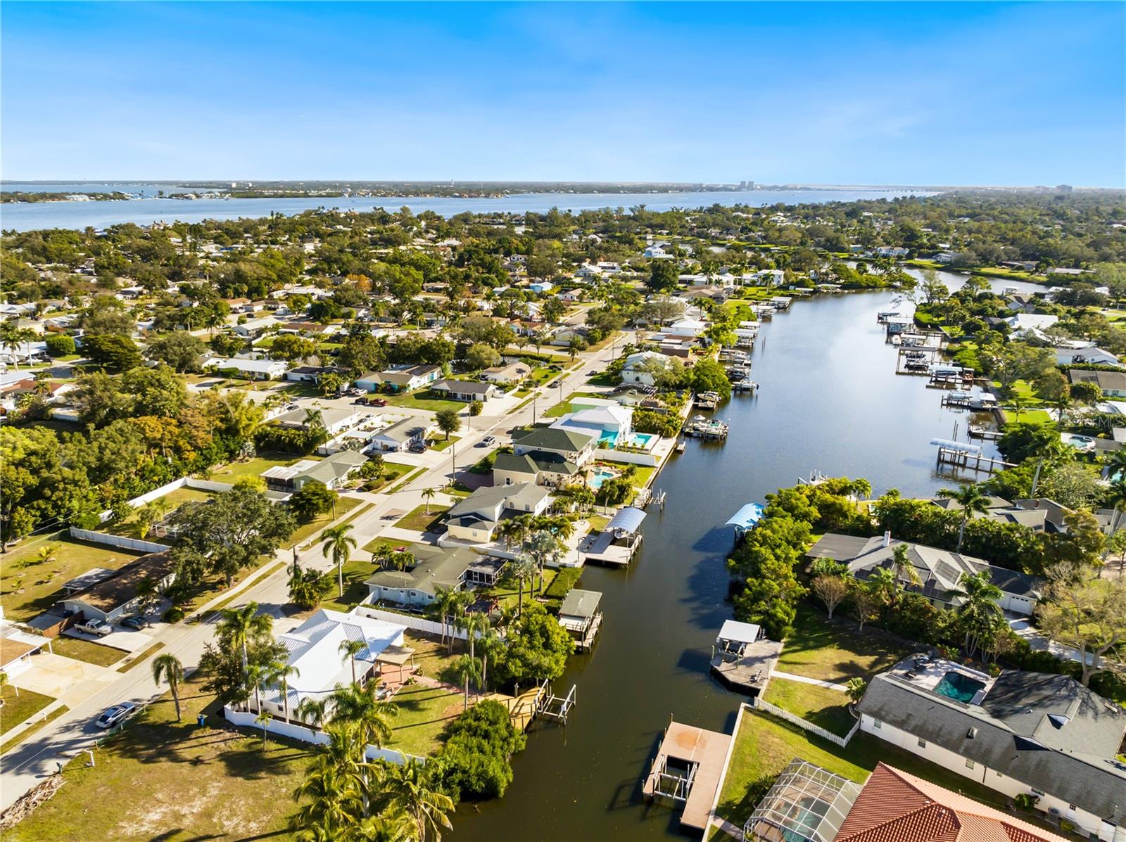 6911 9th Ave Nw, Bradenton, FL 34209