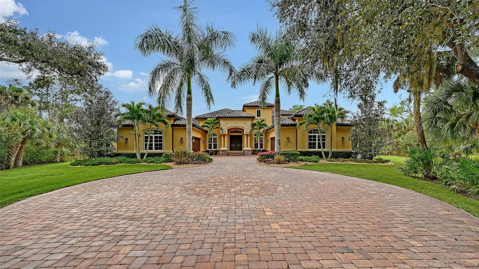 9489 Swaying Branch Rd, Sarasota, FL 34241