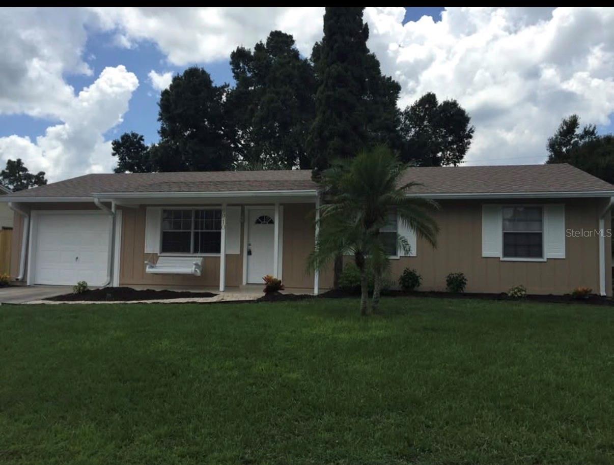 6910 Friendship Dr, Sarasota, FL 34241