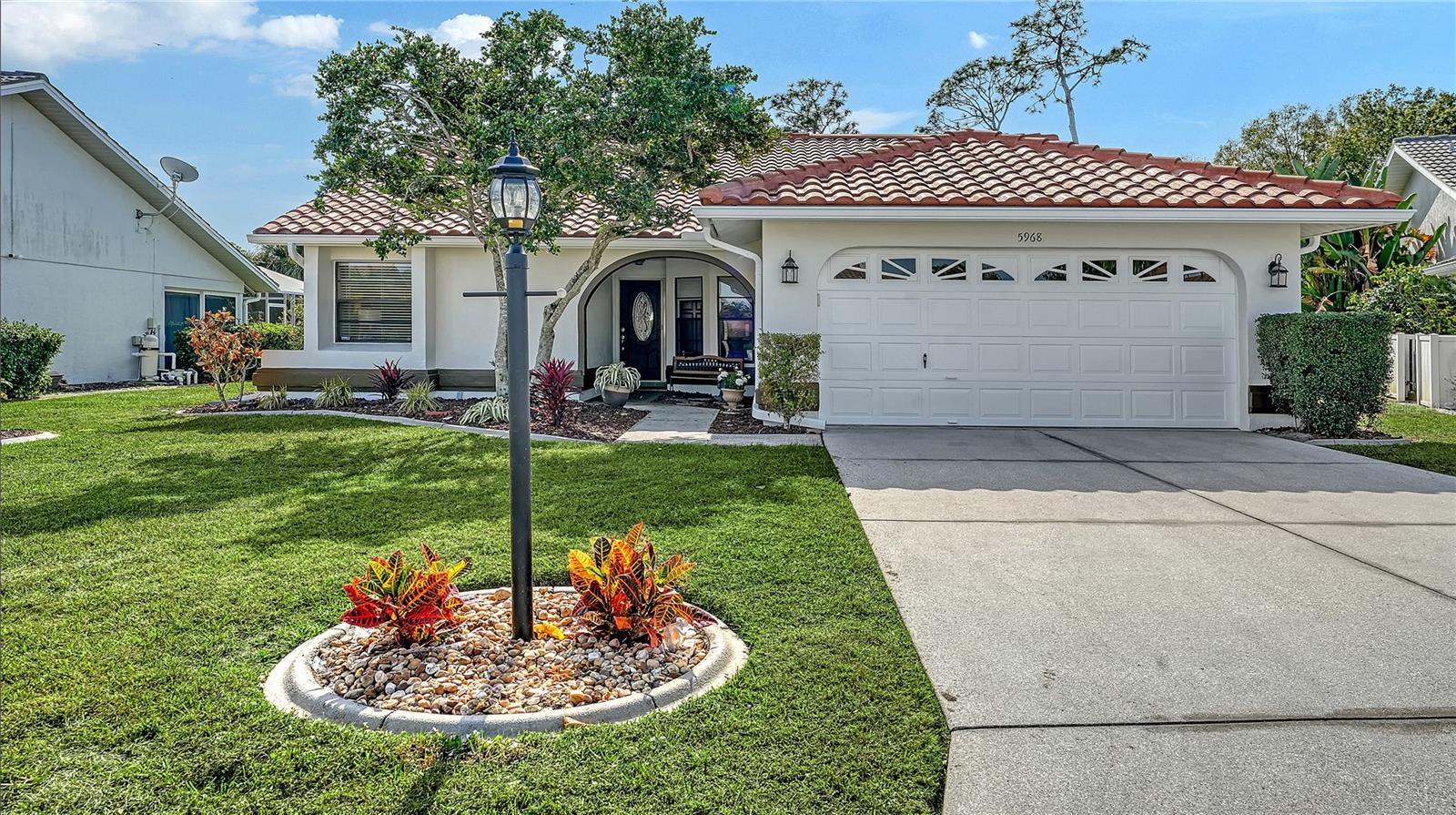 5968 Rachele Dr, Sarasota, FL 34243