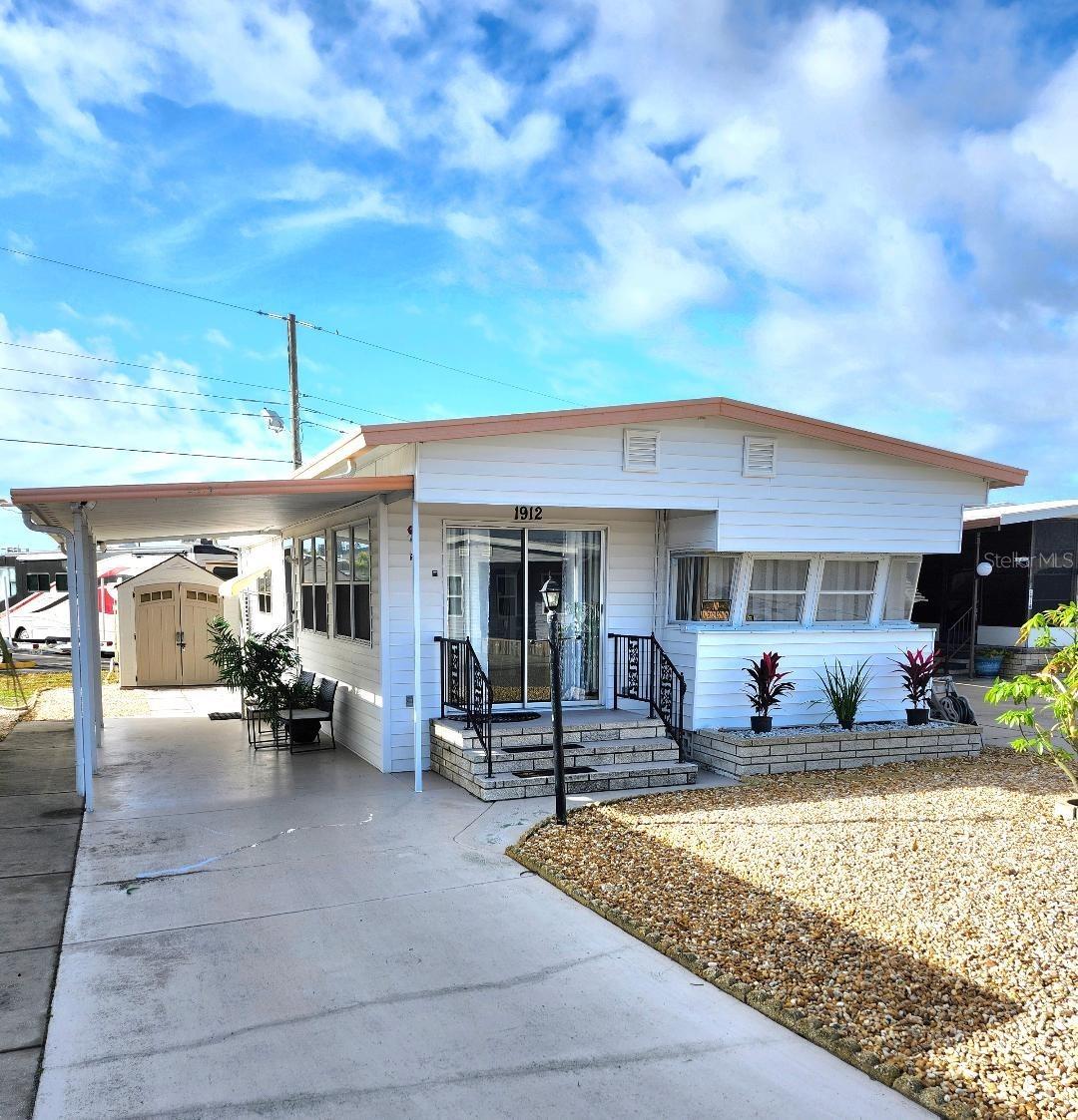1912 Iowa Ave, Bradenton, FL 34207