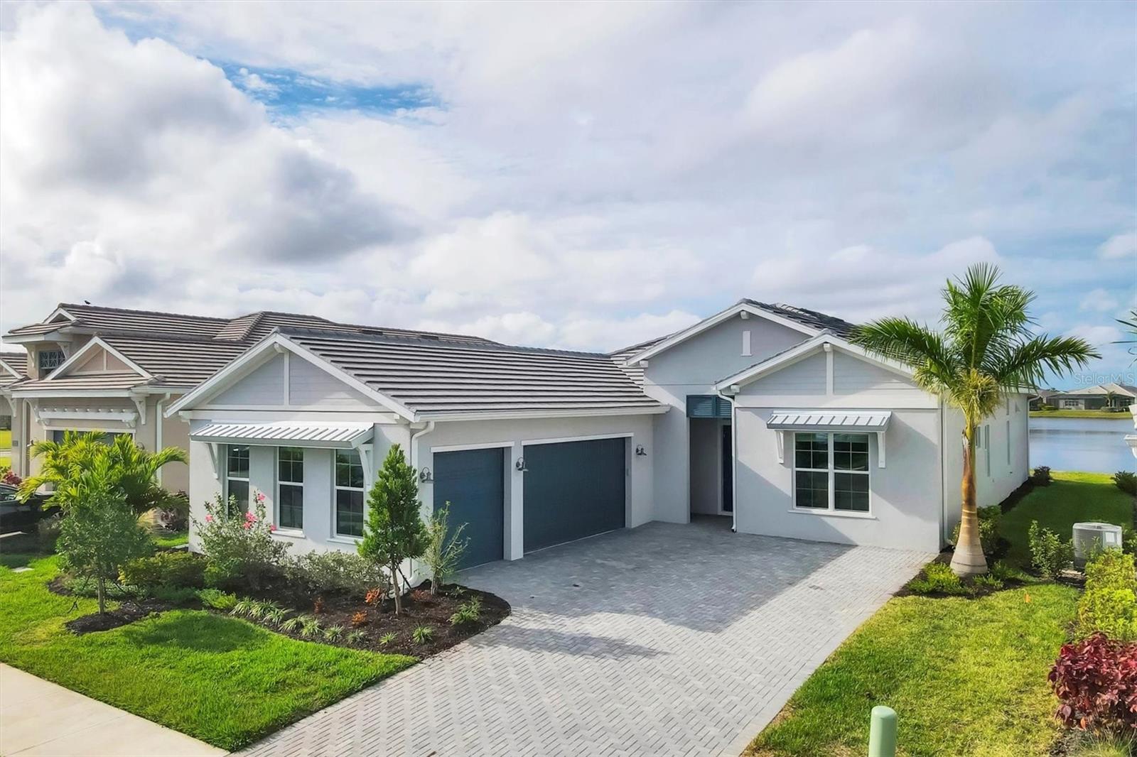 17920 Palmiste Dr, Bradenton, FL 34202