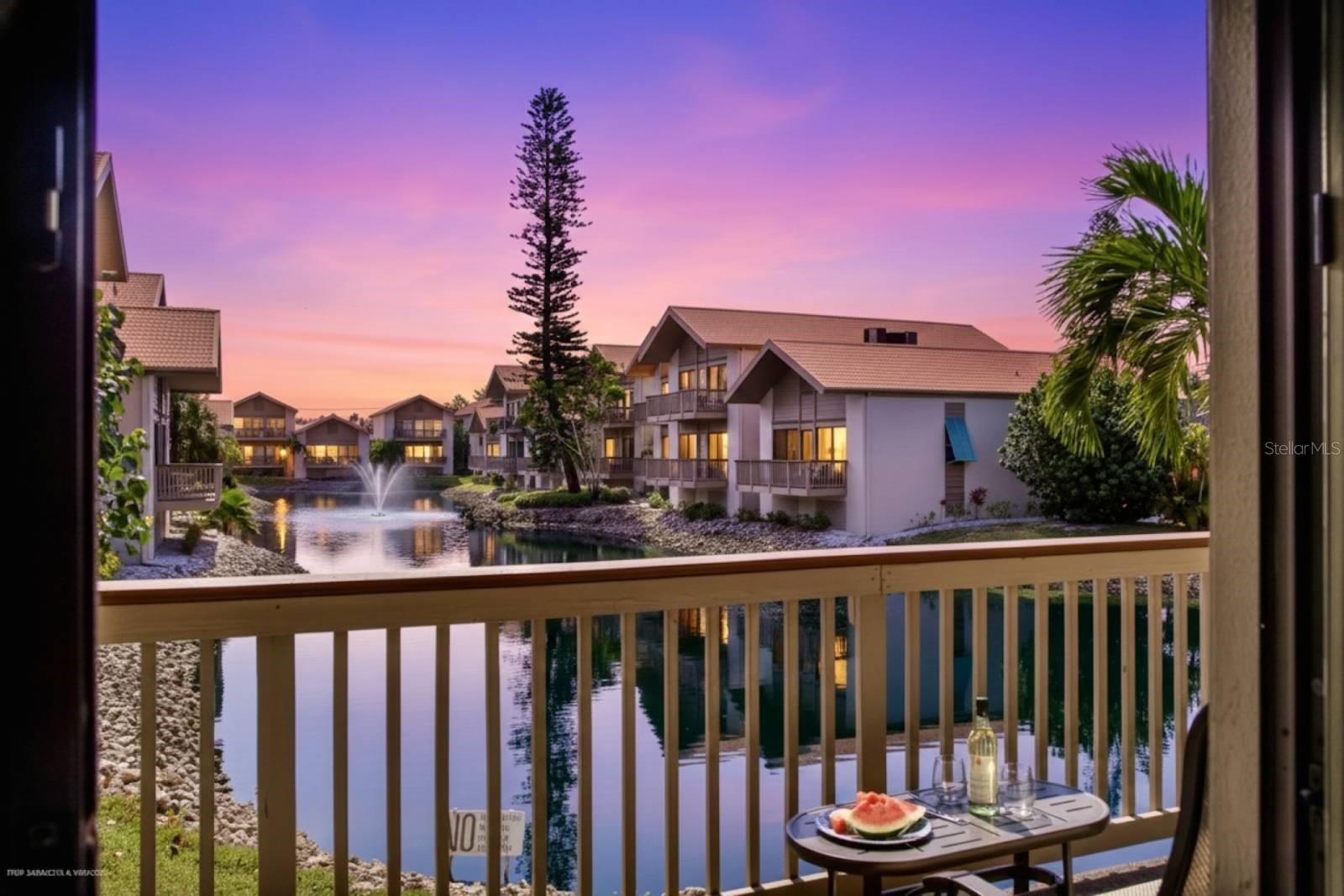 1087 Lake House Cir #C104, Sarasota, FL 34242