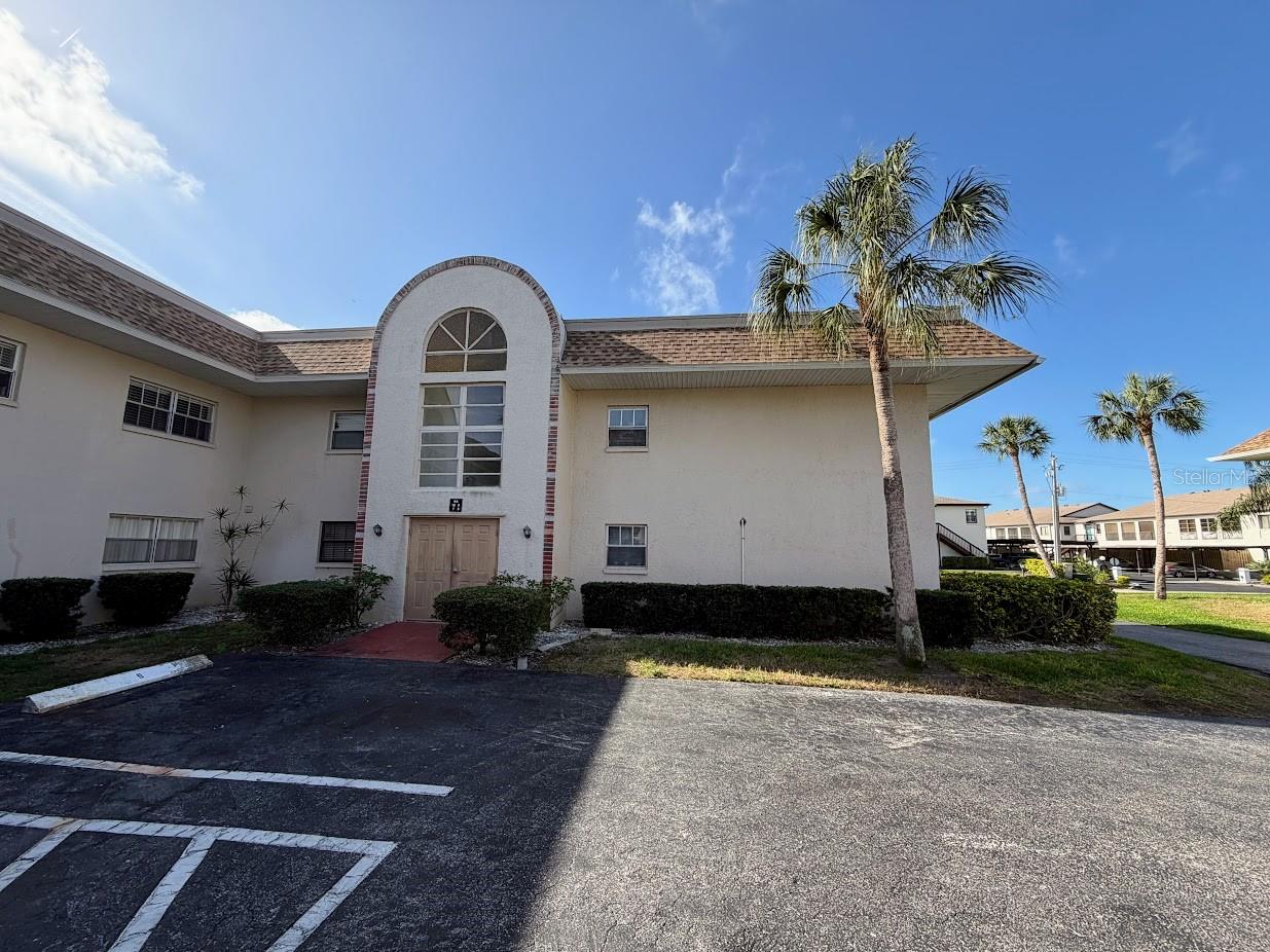 2727 75th St W #9a7, Bradenton, FL 34209