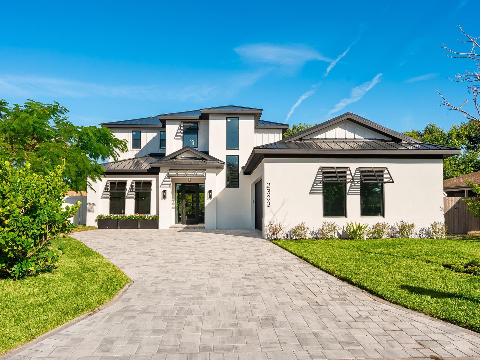 2303 Loma Linda St, Sarasota, FL 34239