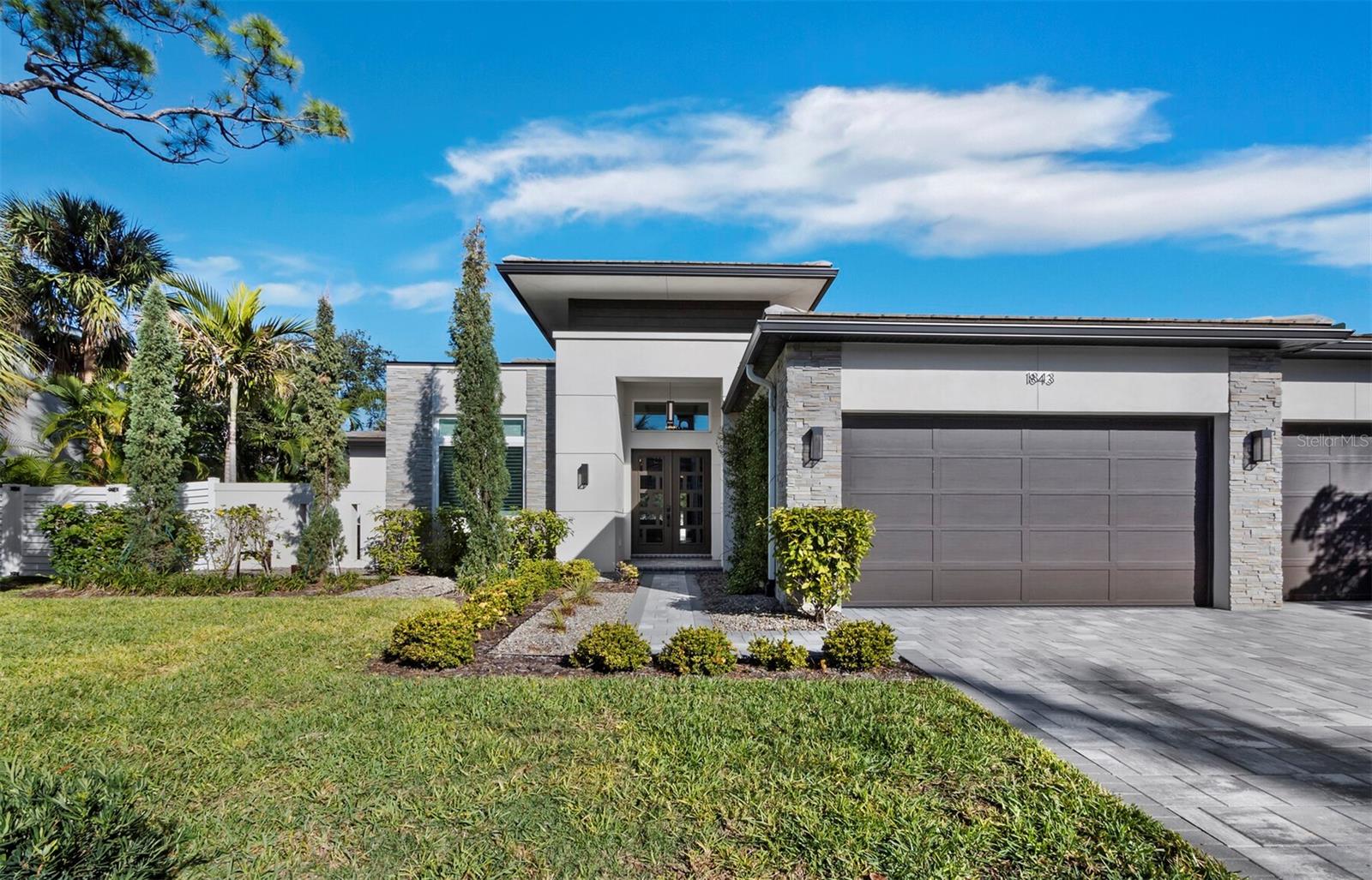 1843 Morris St, Sarasota, FL 34239