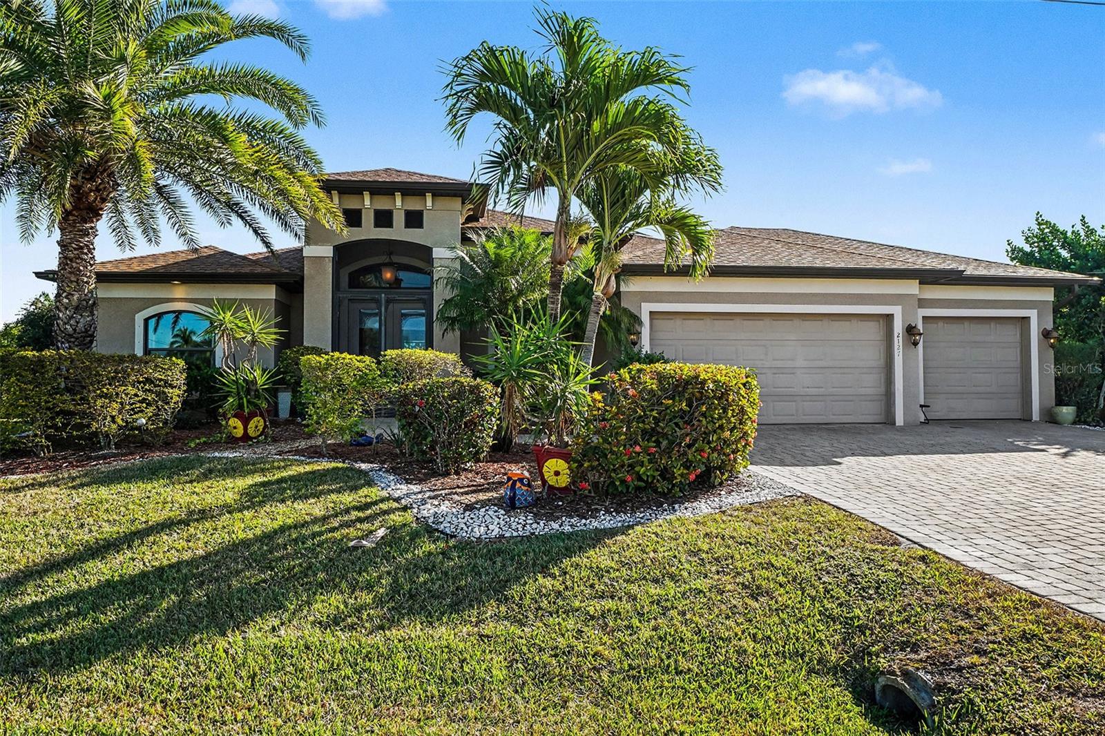 2127 Se 17th Pl, Cape Coral, FL 33990