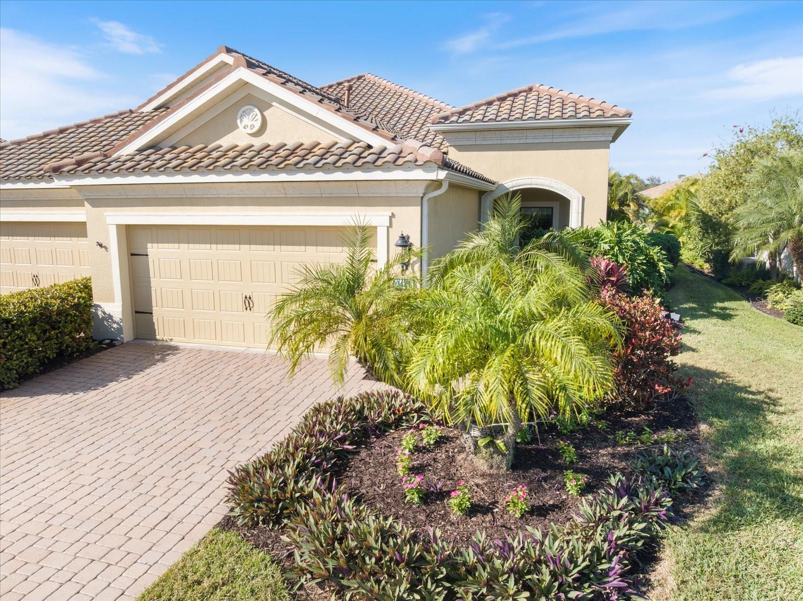 1425 Backspin Dr, Englewood, FL 34223