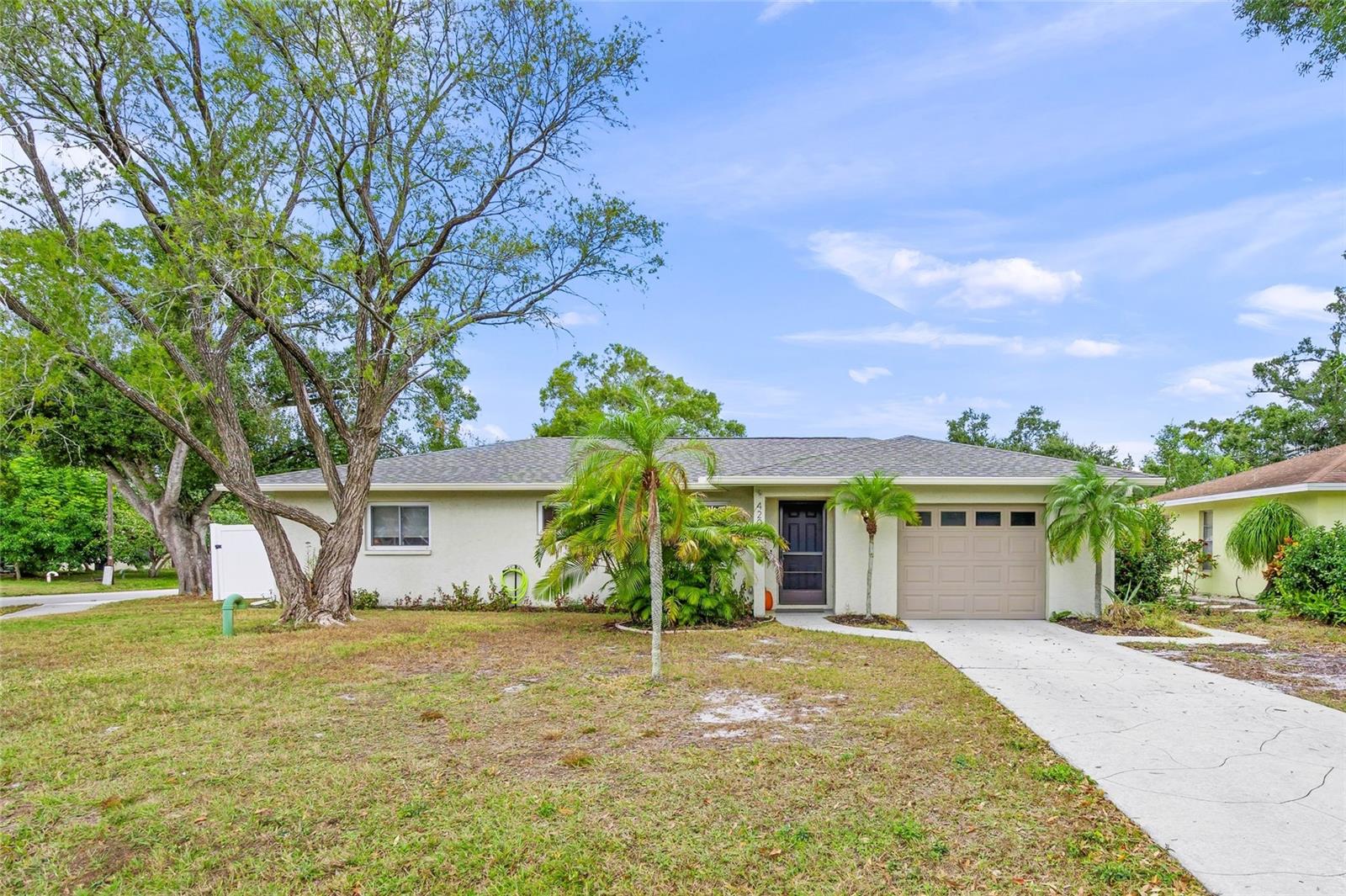4205 Ruth Way, Sarasota, FL 34232