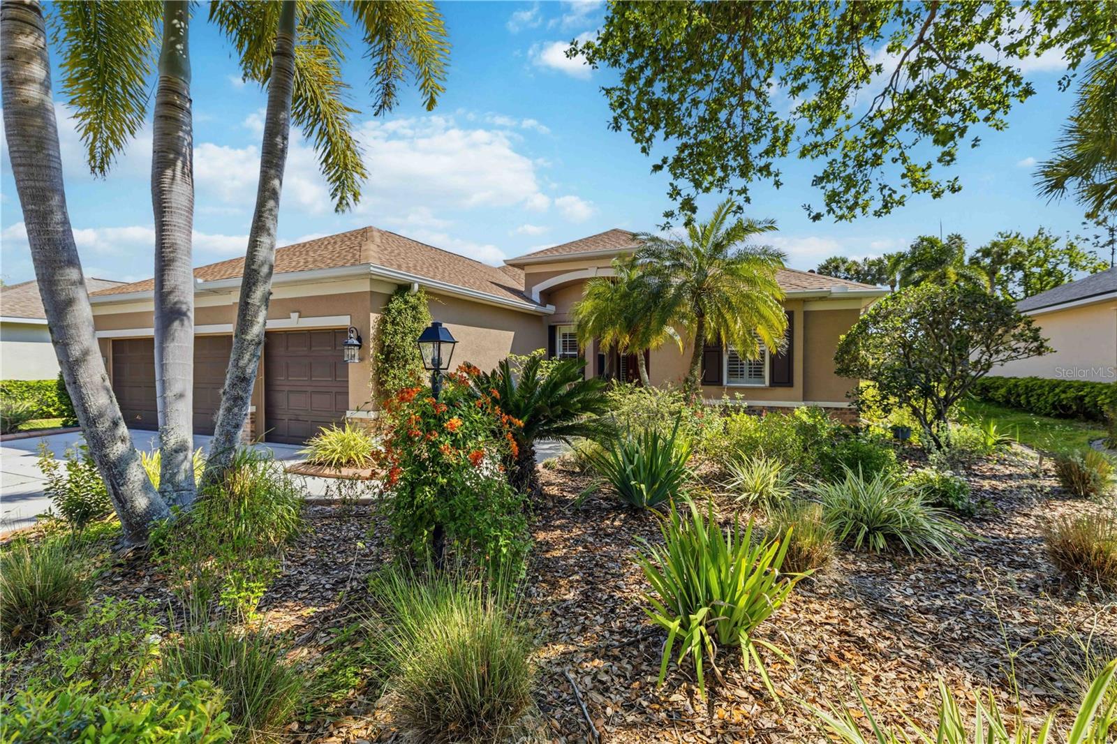 7918 Edmonston Cir, University Park, FL 34201