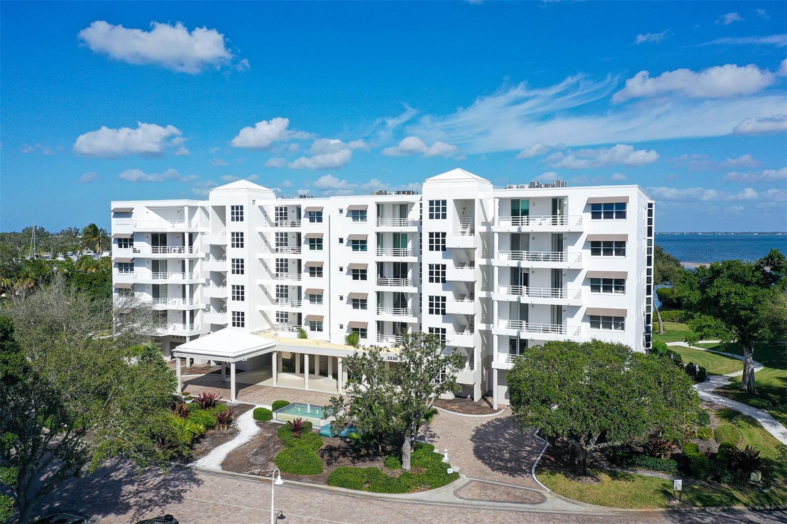2550 Harbourside Dr #324, Longboat Key, FL 34228