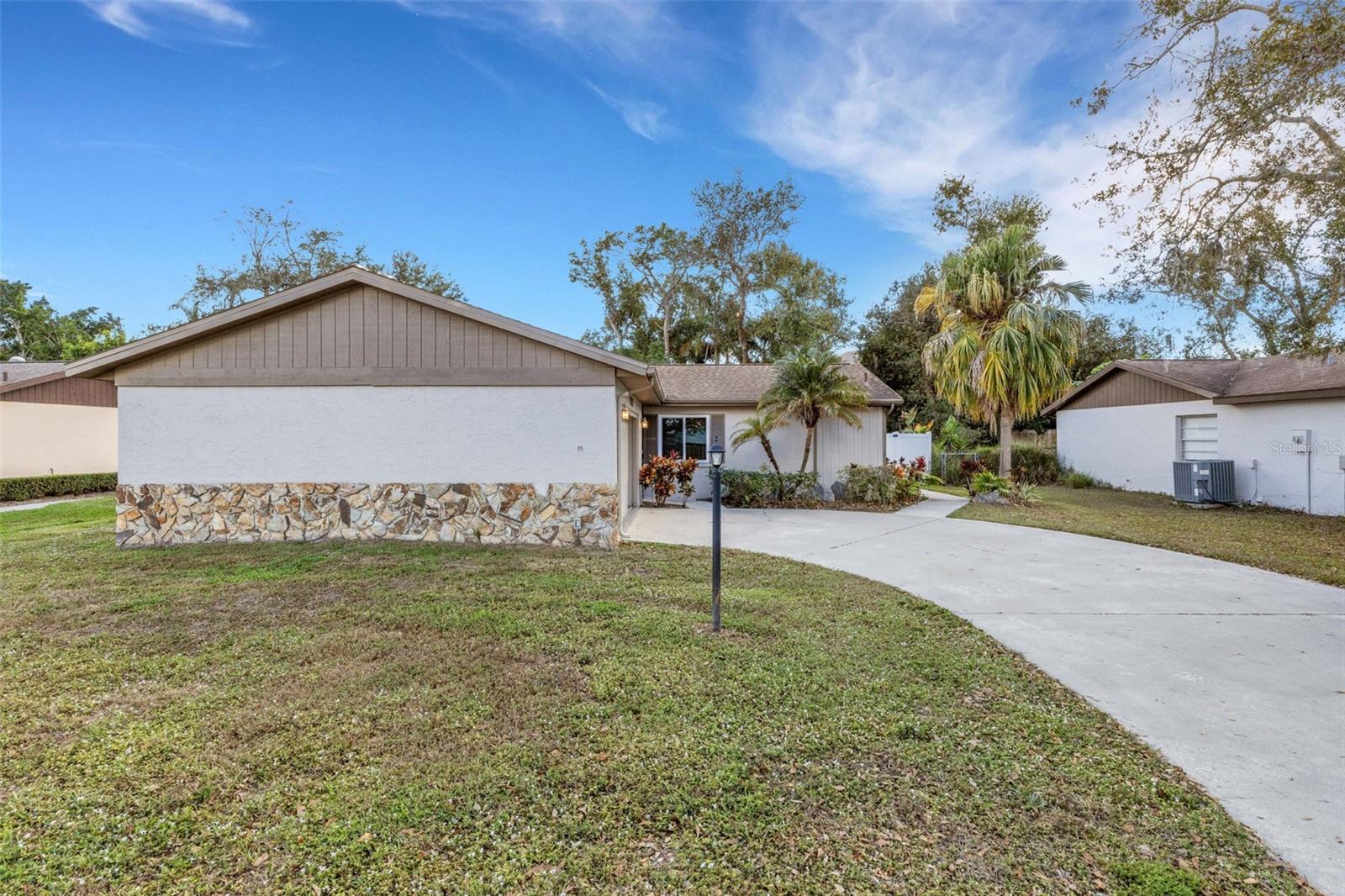 6724 Jarvis Rd, Sarasota, FL 34241
