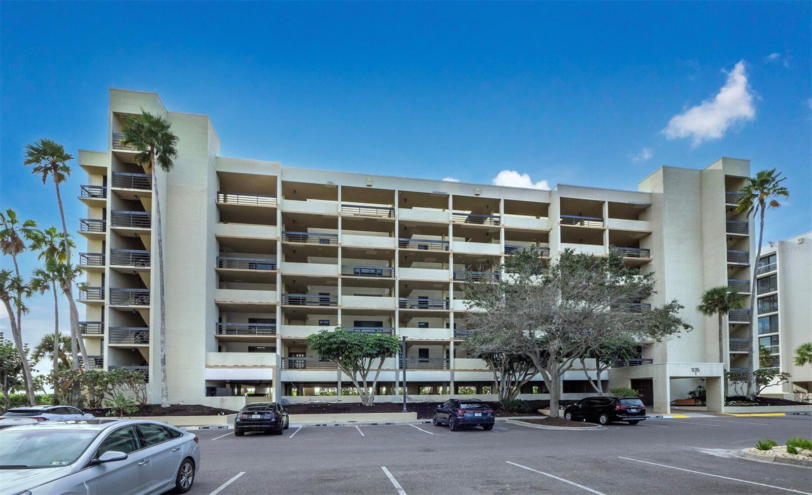 1135 Gulf Of Mexico Dr #605, Longboat Key, FL 34228