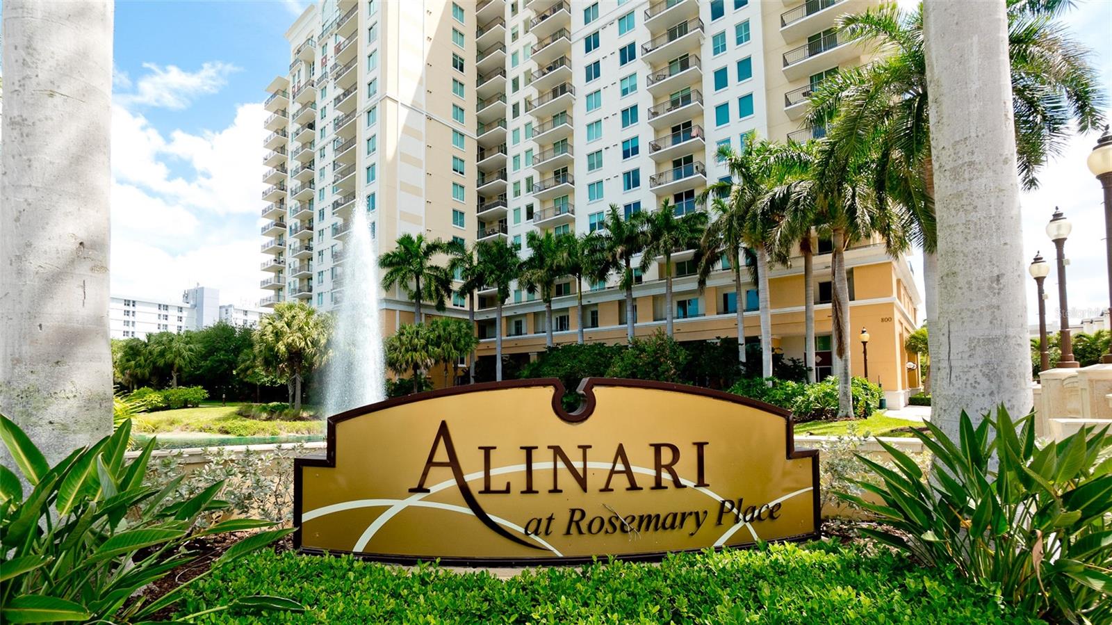 800 N Tamiami Trl #1502, Sarasota, FL 34236