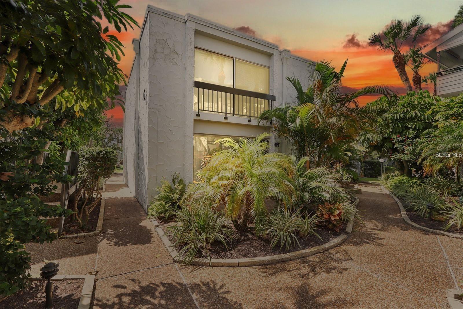1555 Tarpon Center Dr #135, Venice, FL 34285