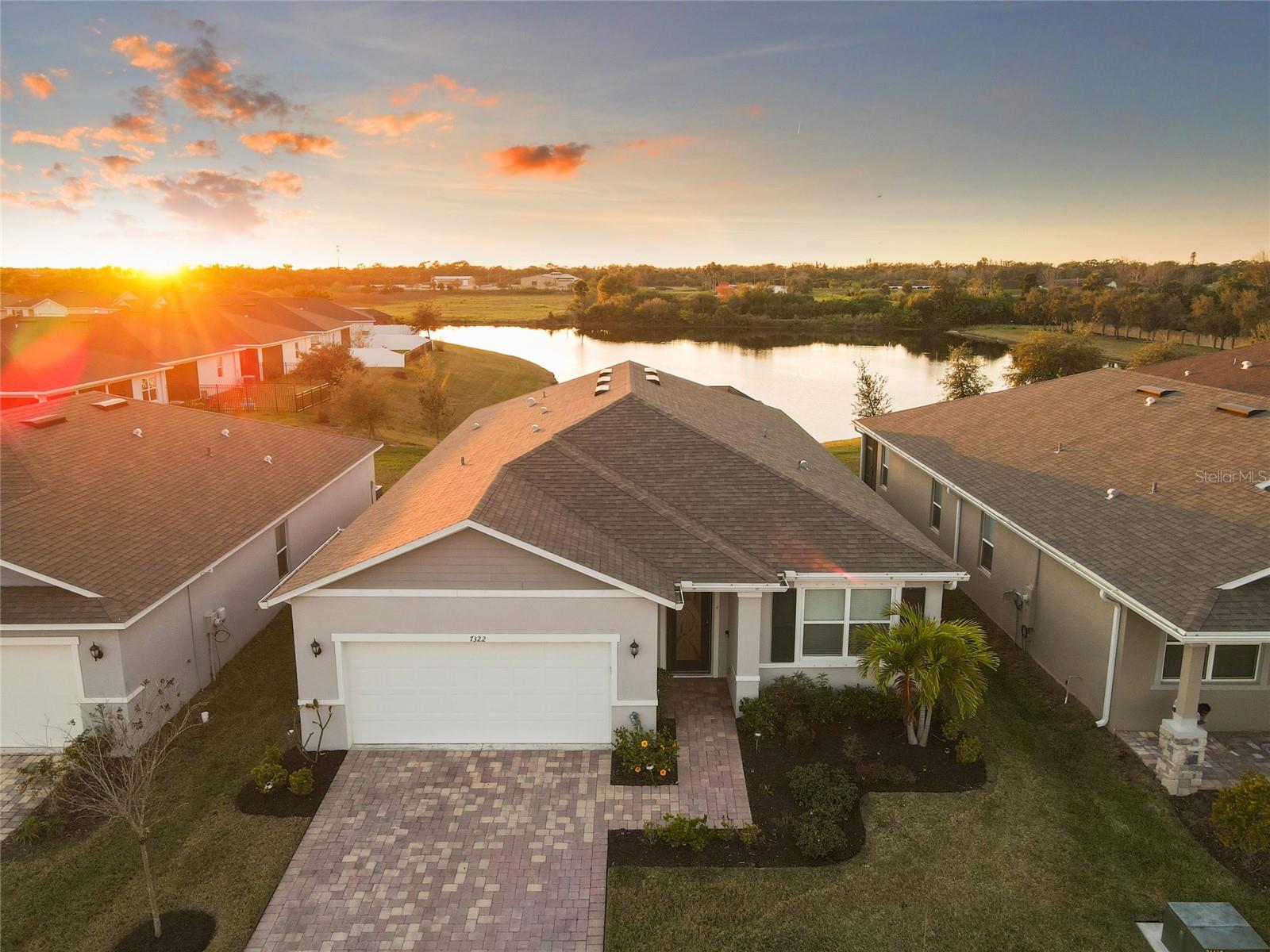 7322 34th Ct E, Sarasota, FL 34243