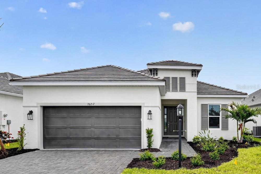 7657 Moonbeam Ave, Sarasota, FL 34241