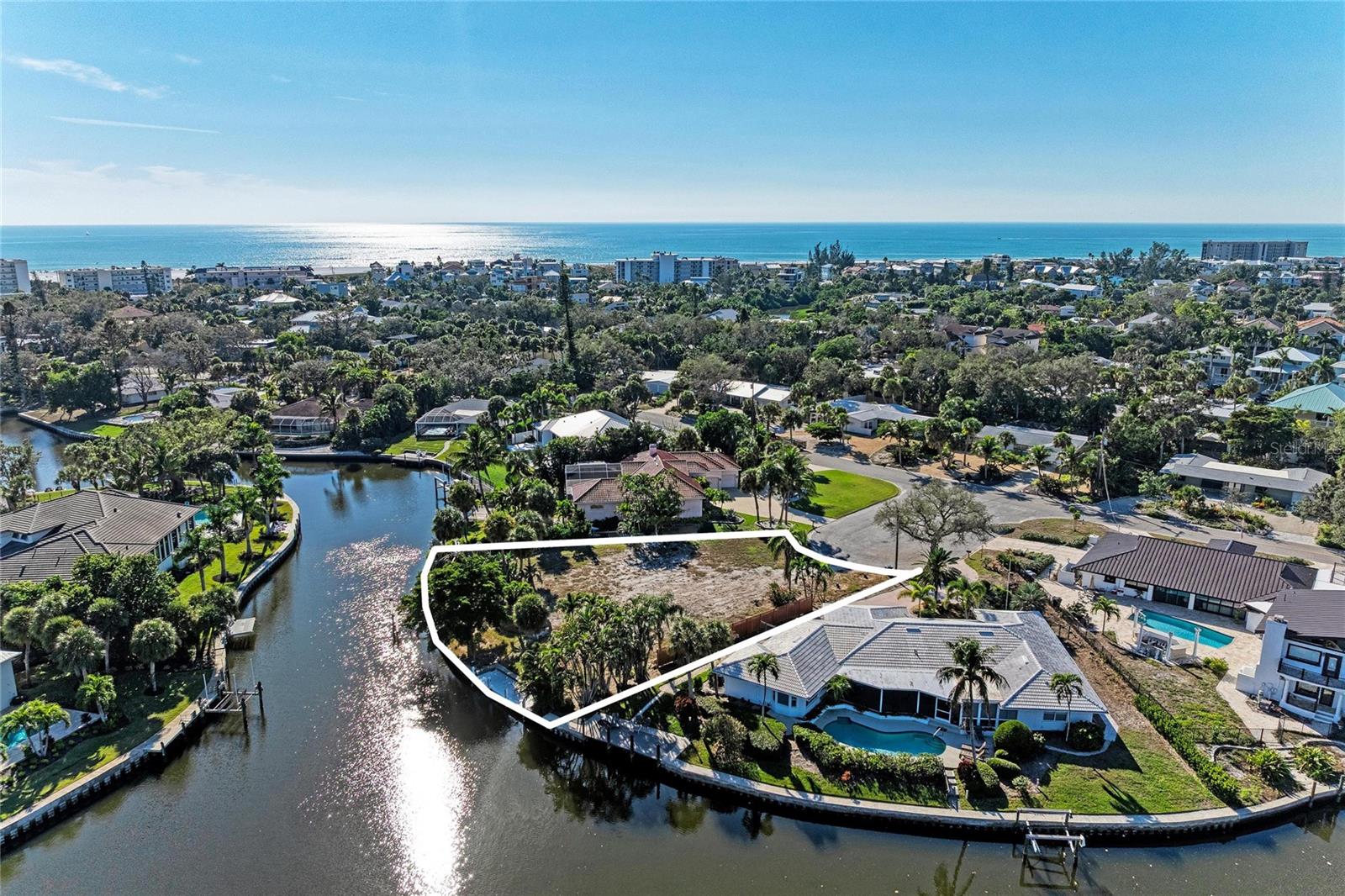 5353 Cape Leyte Dr, Sarasota, FL 34242