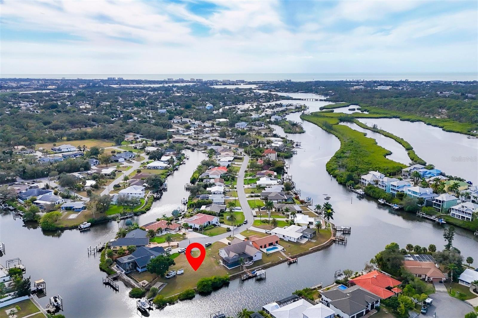 Portia St, Nokomis, FL 34275