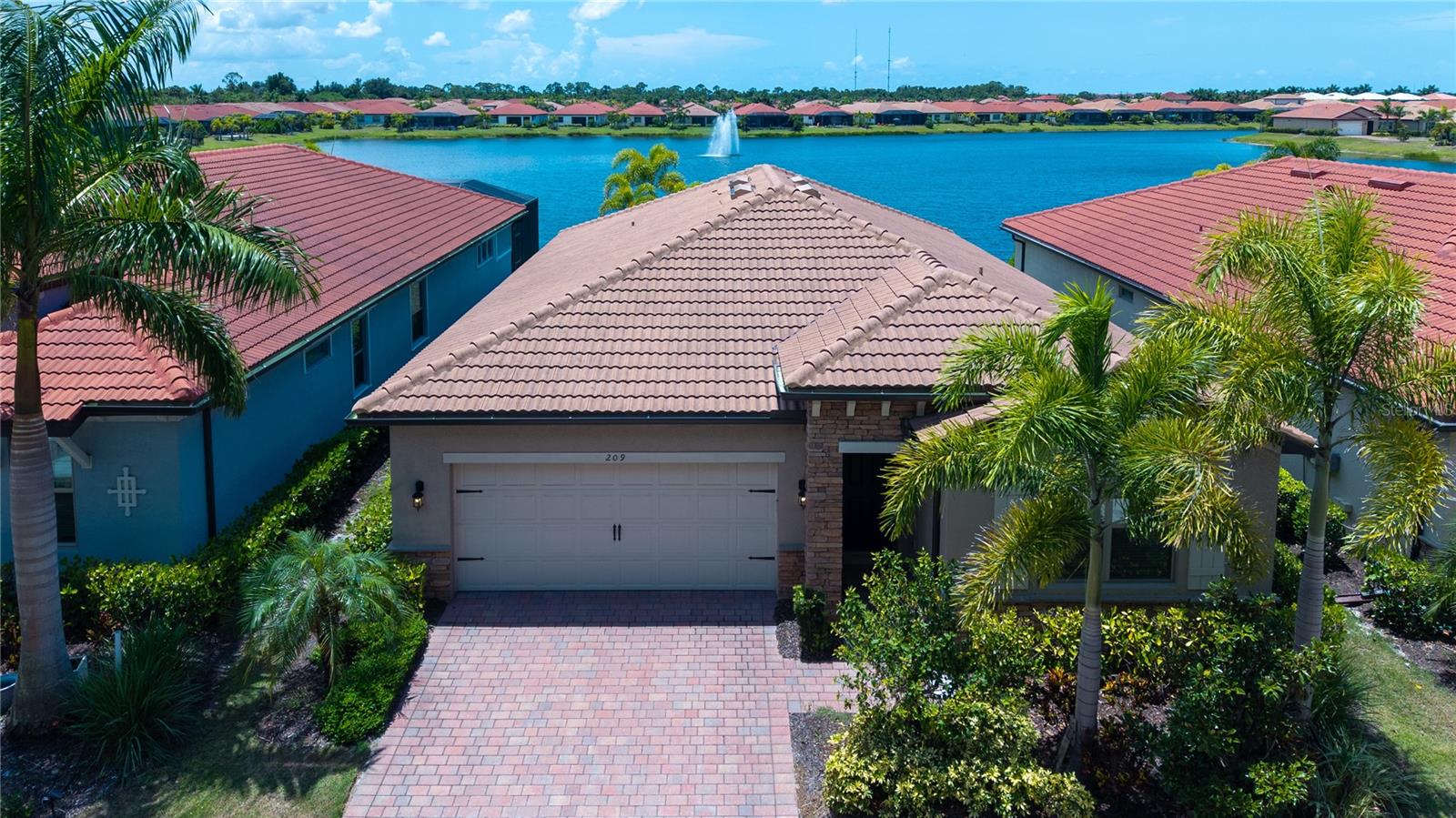 209 Vinadio Blvd, Nokomis, FL 34275