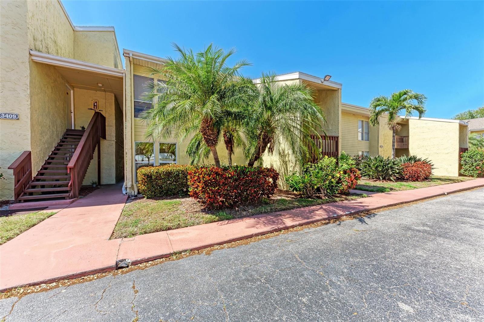 3411 Clark Rd #212, Sarasota, FL 34231