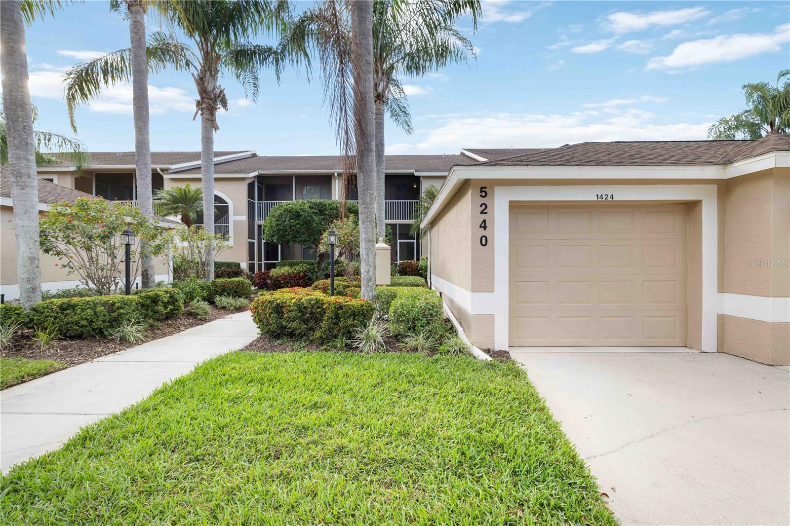 5240 Hyland Hills Ave #1424, Sarasota, FL 34241