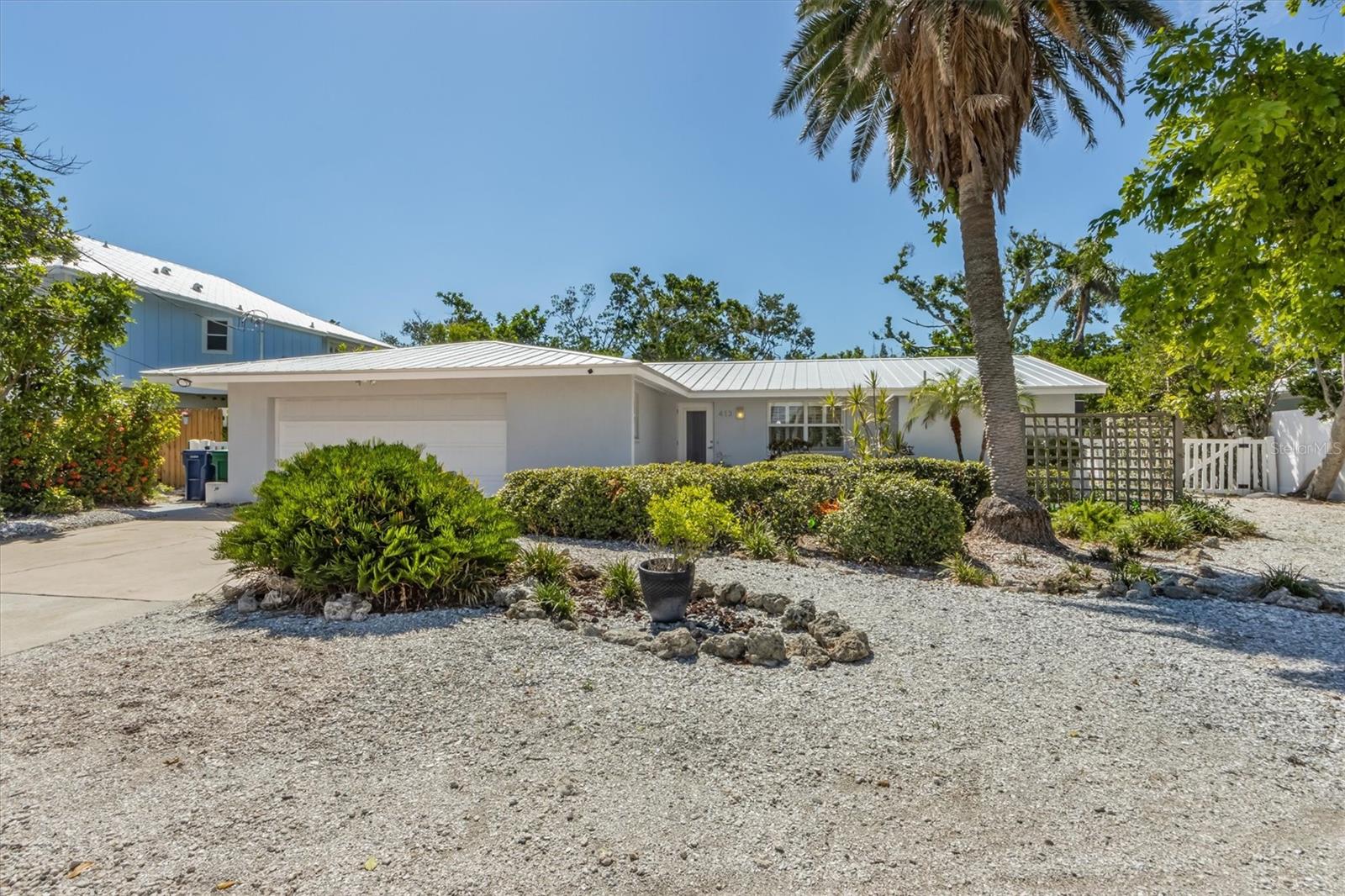 413 Poinsettia Rd, Anna Maria, FL 34216