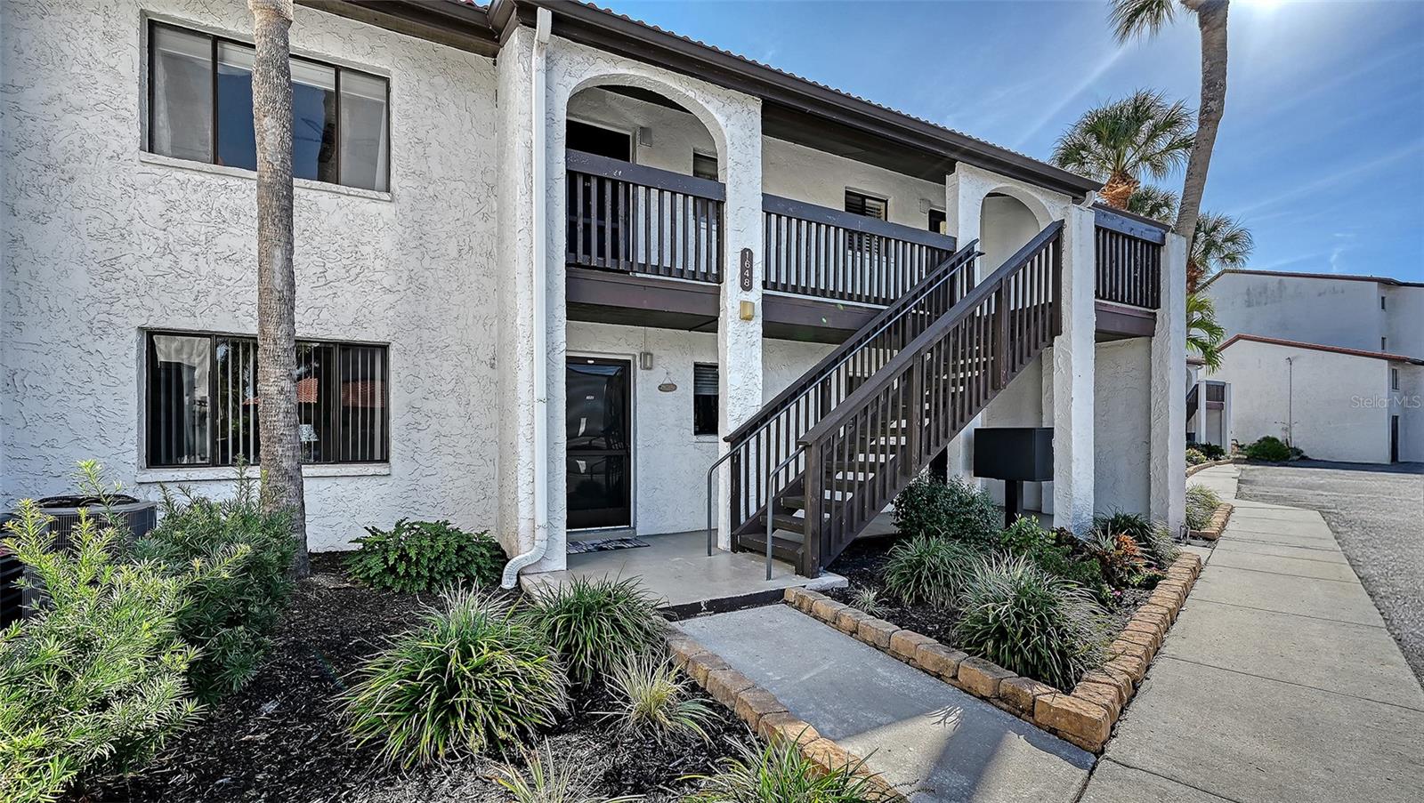 1648 Stickney Point Rd #1648-202, Sarasota, FL 34231
