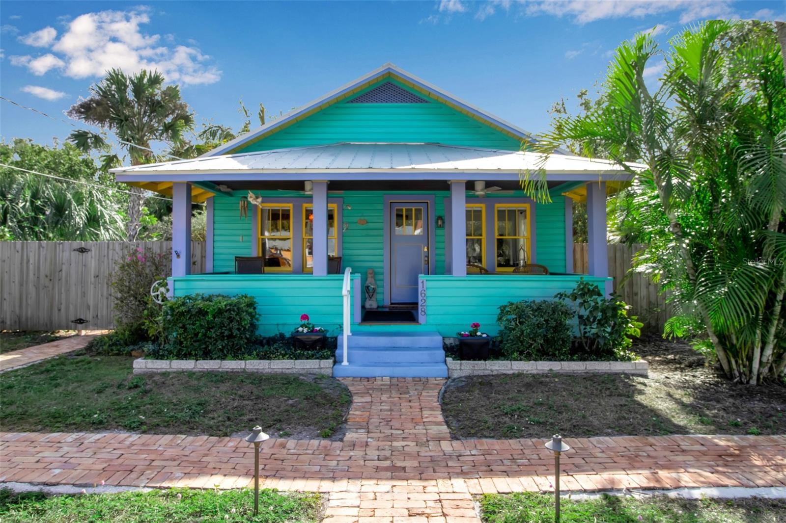1628 7th St, Sarasota, FL 34236