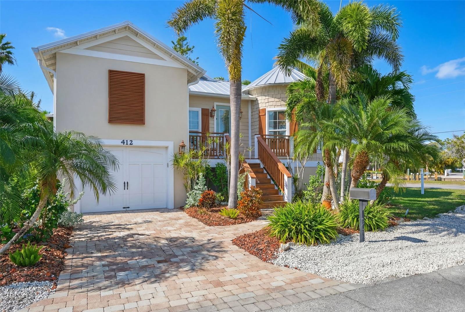 412 73rd St, Holmes Beach, FL 34217
