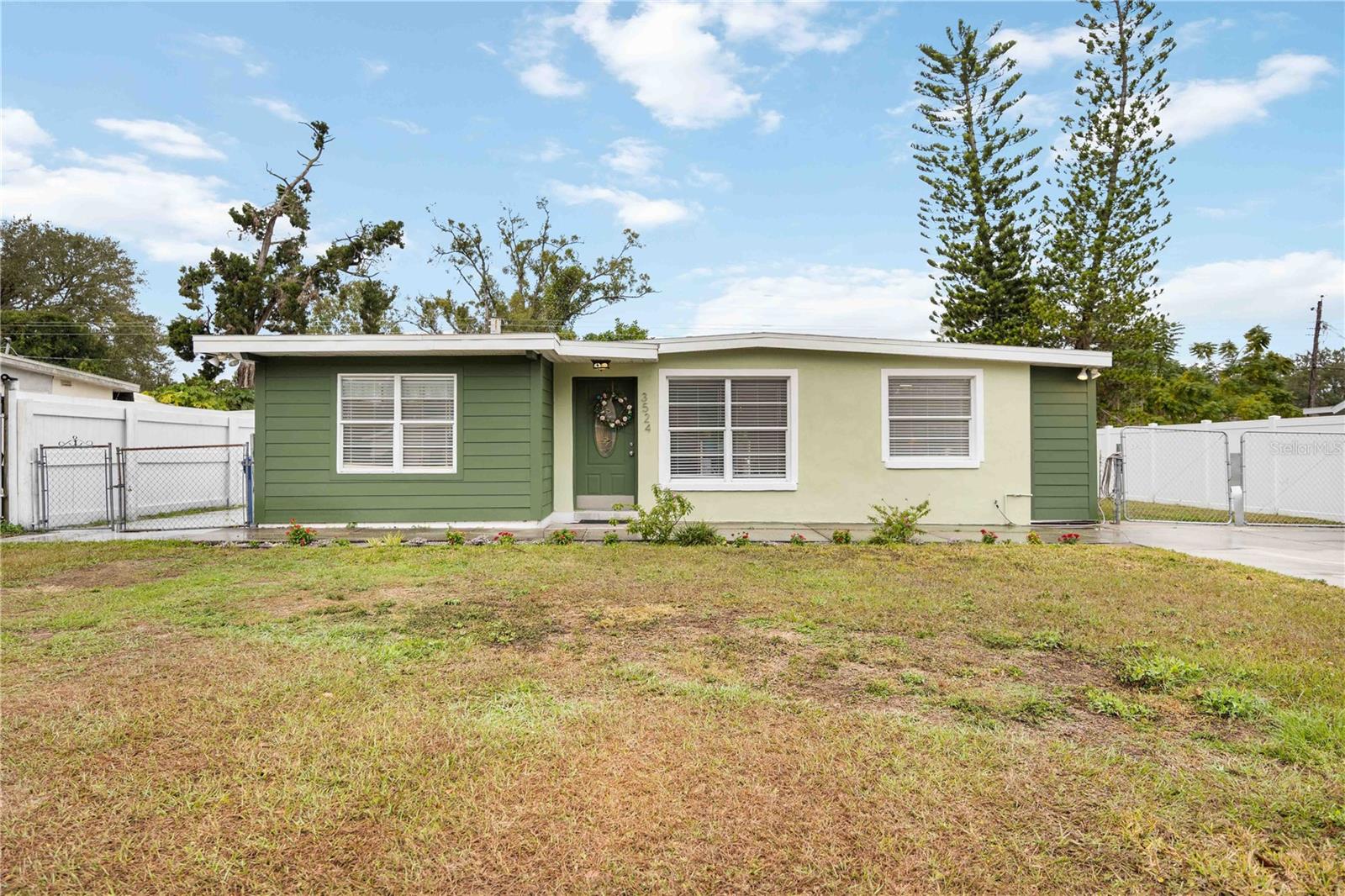 3524 Papai Dr, Sarasota, FL 34232
