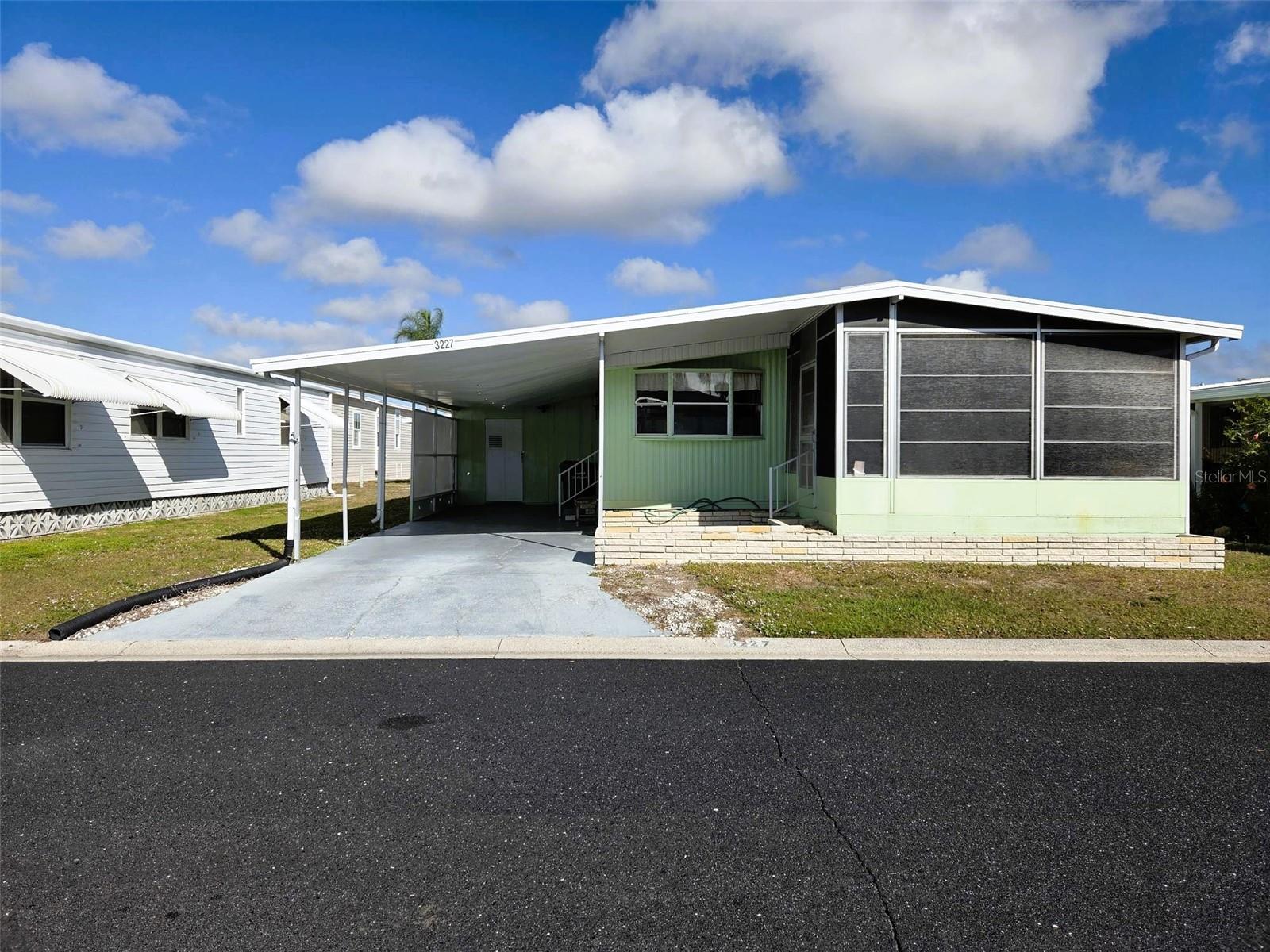 3227 Pink Oak Ter, Sarasota, FL 34237