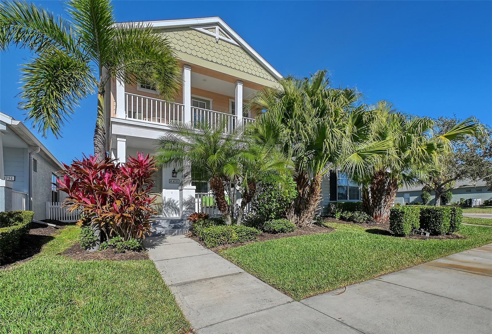 4755 Woodbrook Dr, Sarasota, FL 34243