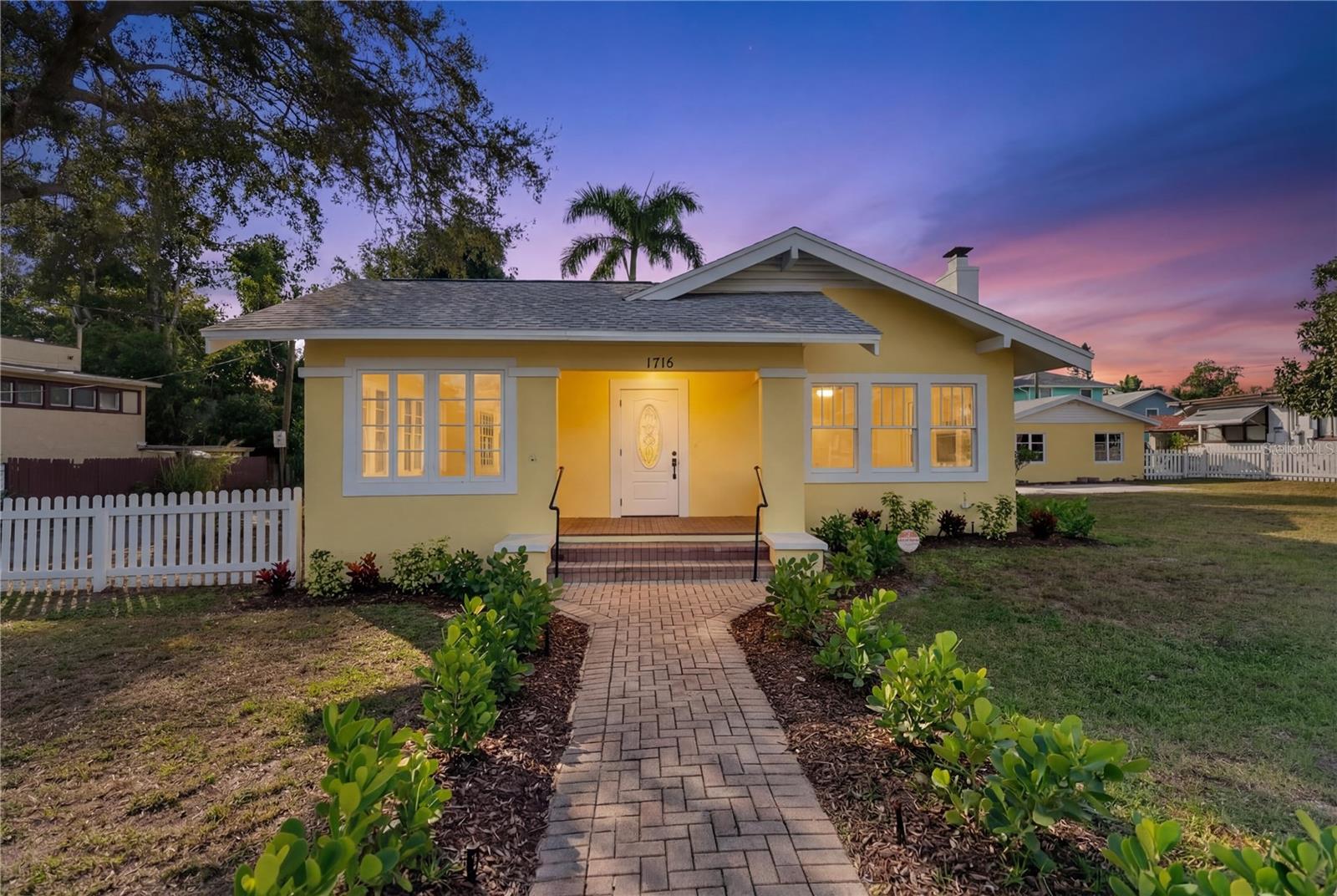1715 6th Ave W, Bradenton, FL 34205