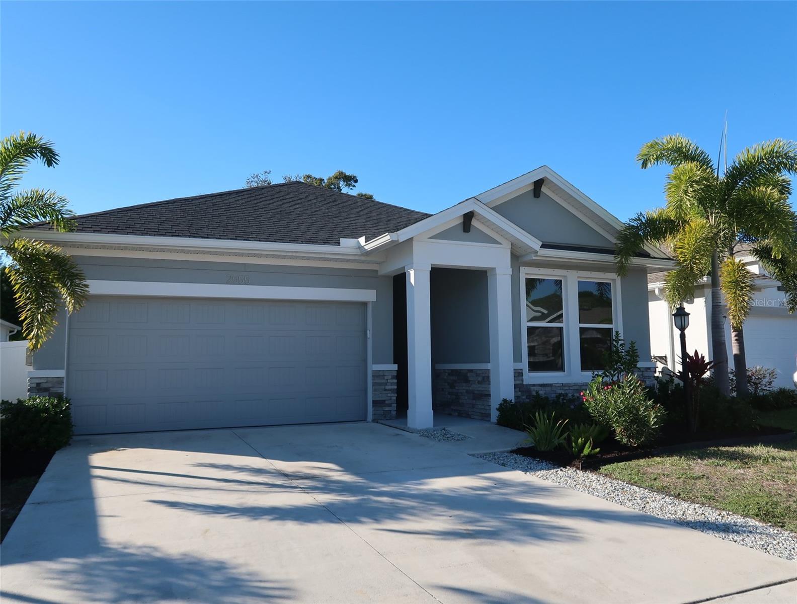 2555 Fireflag Ln, Sarasota, FL 34232