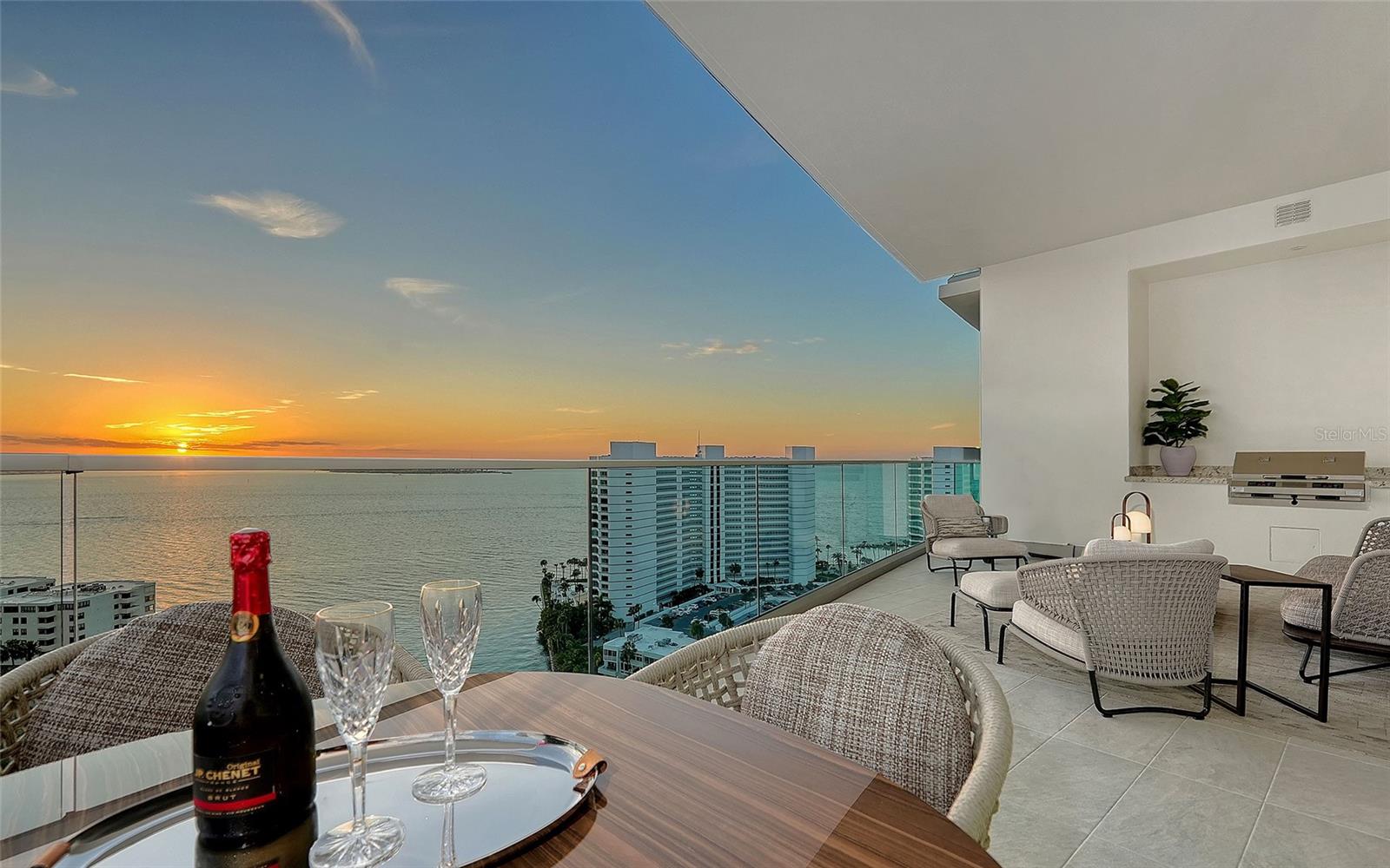 401 Quay Commons #1501, Sarasota, FL 34236