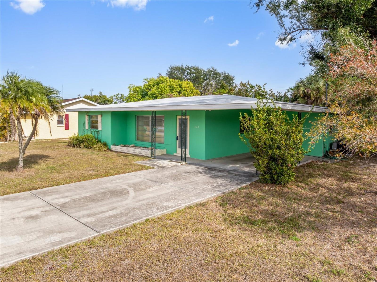 565 Reading St Nw, Port Charlotte, FL 33952