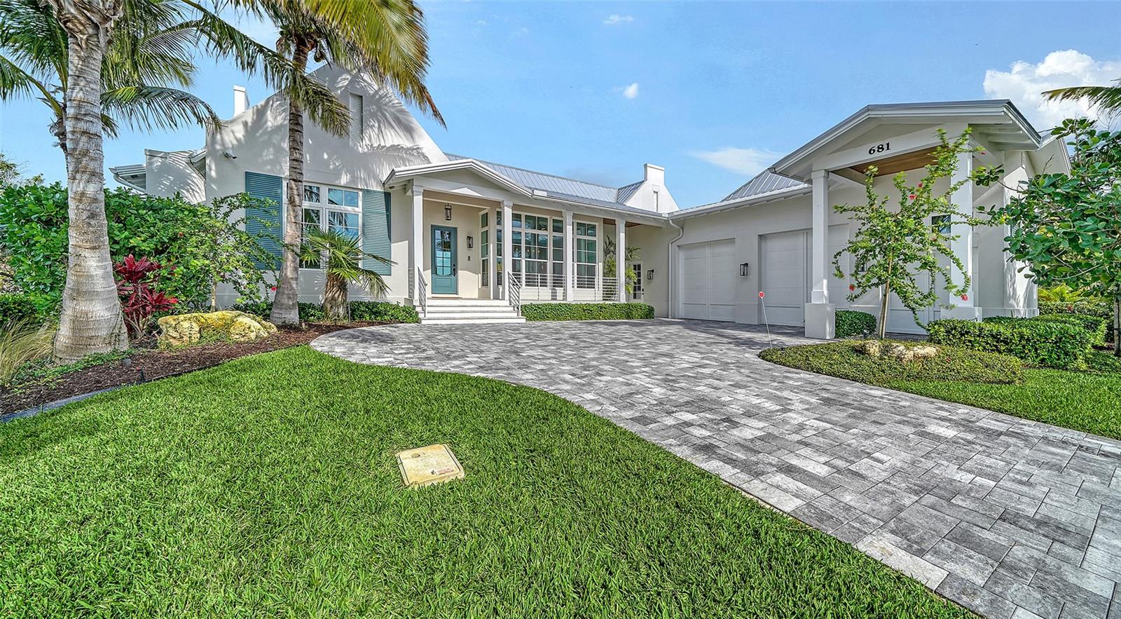 681 Old Compass Rd, Longboat Key, FL 34228