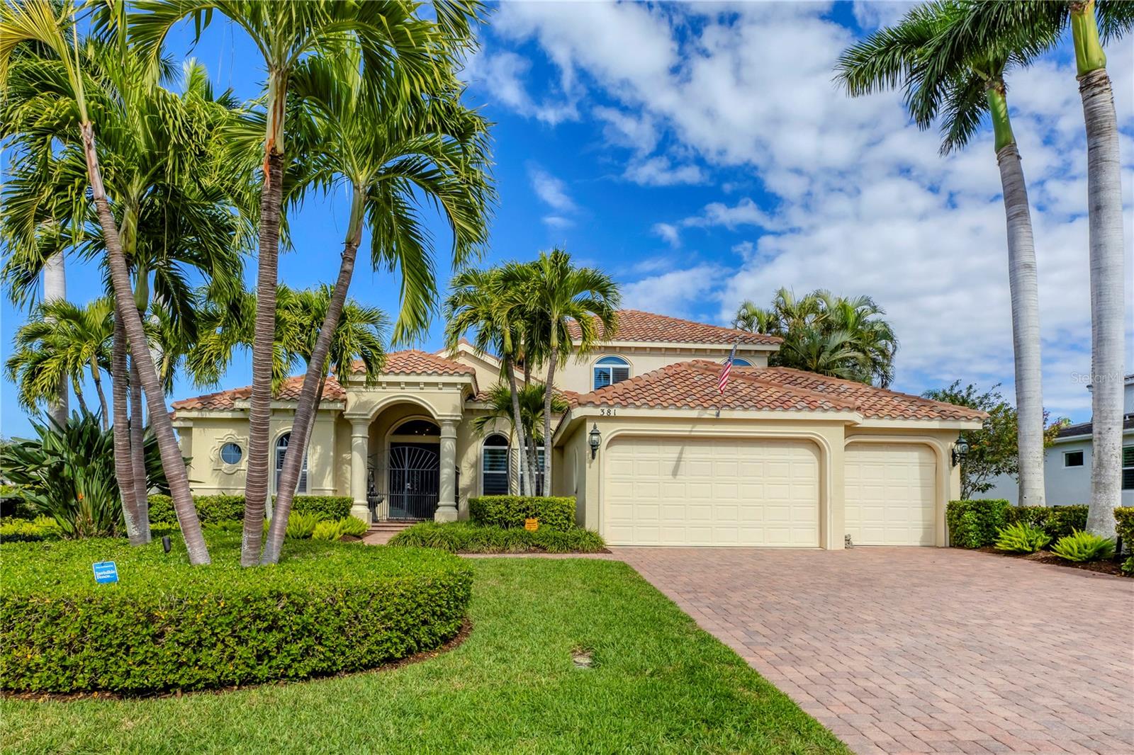 381 Bob White Dr, Sarasota, FL 34236