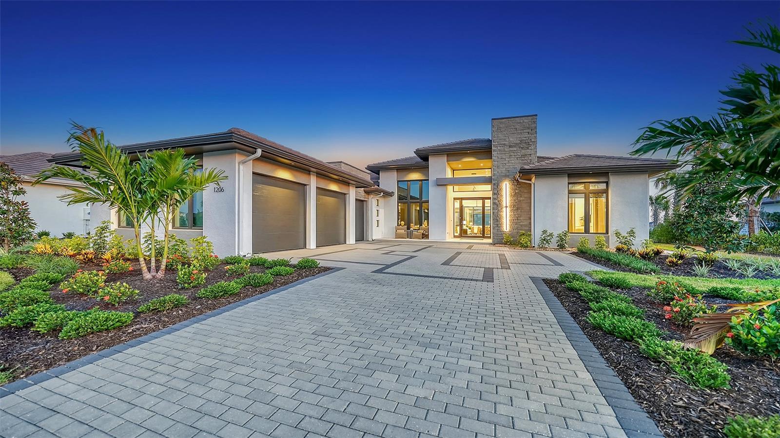1206 Blue Shell Loop, Sarasota, FL 34240