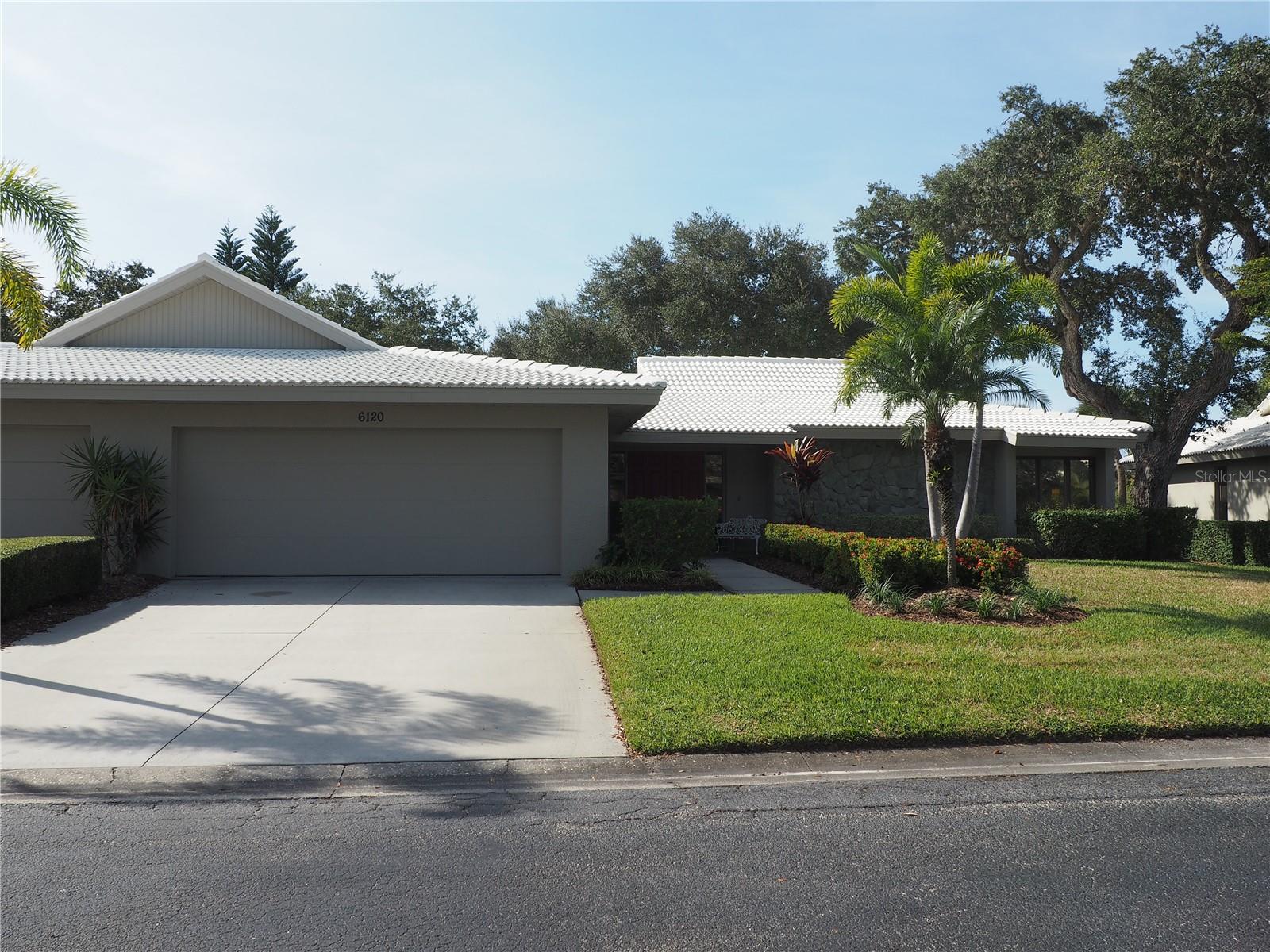 6120 Wilshire Cir #6, Sarasota, FL 34238
